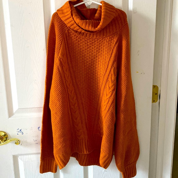 Sweater | Charlotte Russe | S - Picture 1 of 3